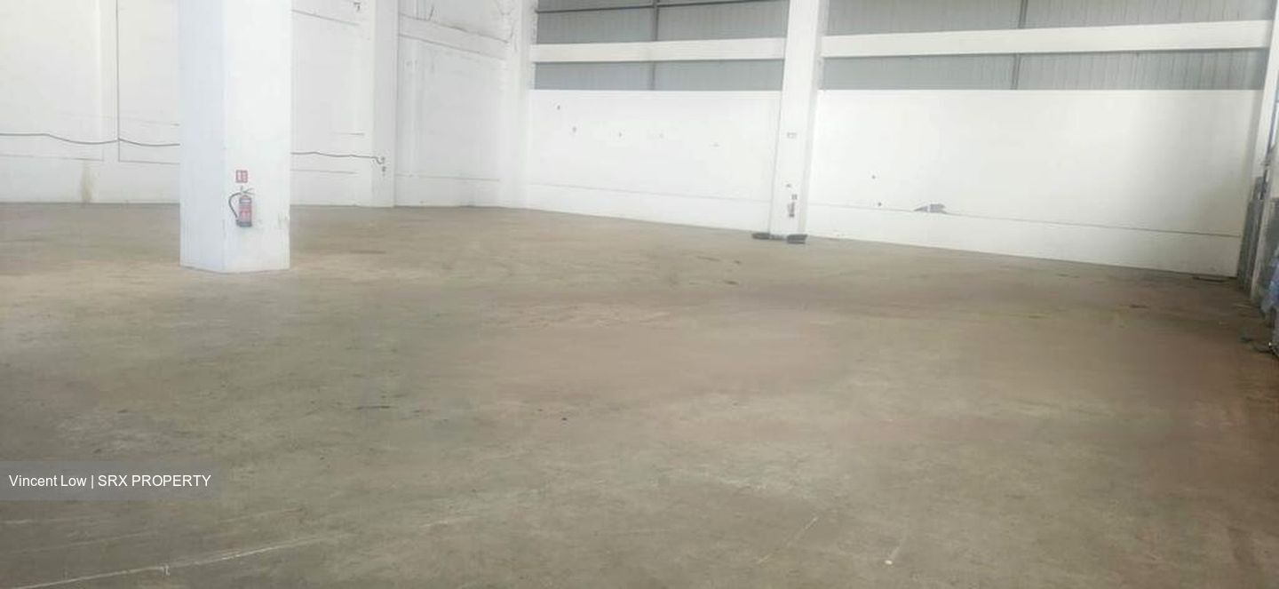 Tampines Industrial Drive (D18), Warehouse #566784461
